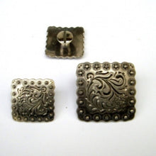 Antique Nickel Square Floral Berry Concho with Post –2 versch. Größen